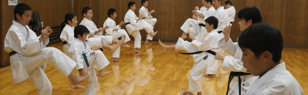 さいたま市空手道連盟　研誠会！